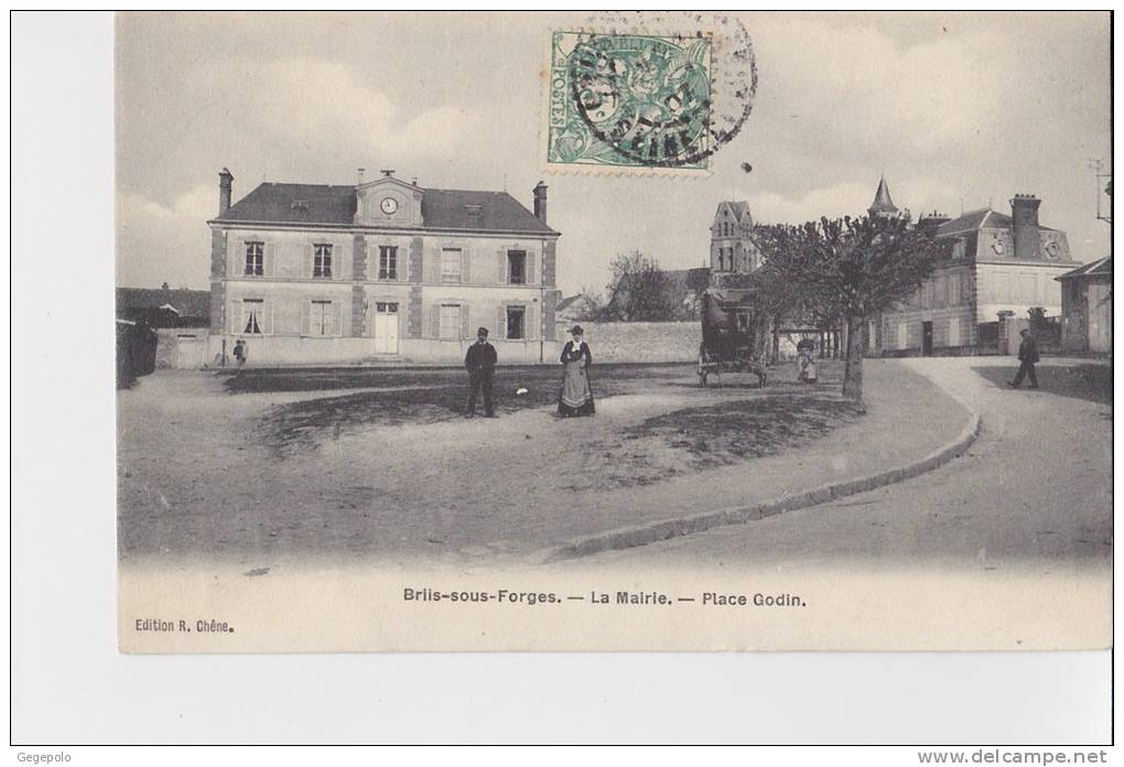 BRIIS Sous FORGES - La Mairie - Place Godin - Briis-sous-Forges