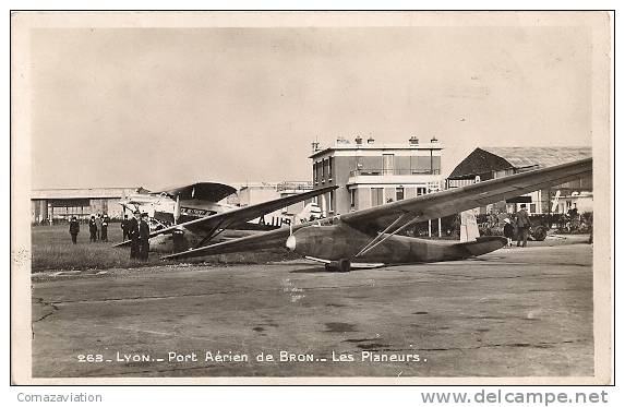 Lyon Port Aérien De Bron - Aérodromes