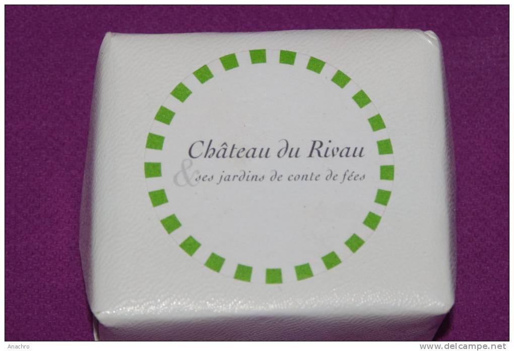 SAVON ARTISANAL ESSENCE DE ROSE 55 G " CHATEAU DE RIVAU " Et Ses Jardins De Contes De Fées - Produits De Beauté