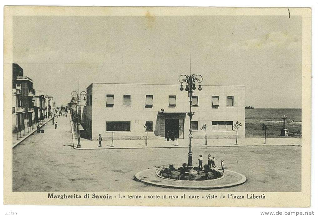 CARTOLINA - MARGHERITA DI SAVOIA - LE TERME  - SORTE IN RIVA AL MARE VISTE DA PIAZZA LIBERTA´  - ANIMATA VIAGGIATA RARA - Barletta