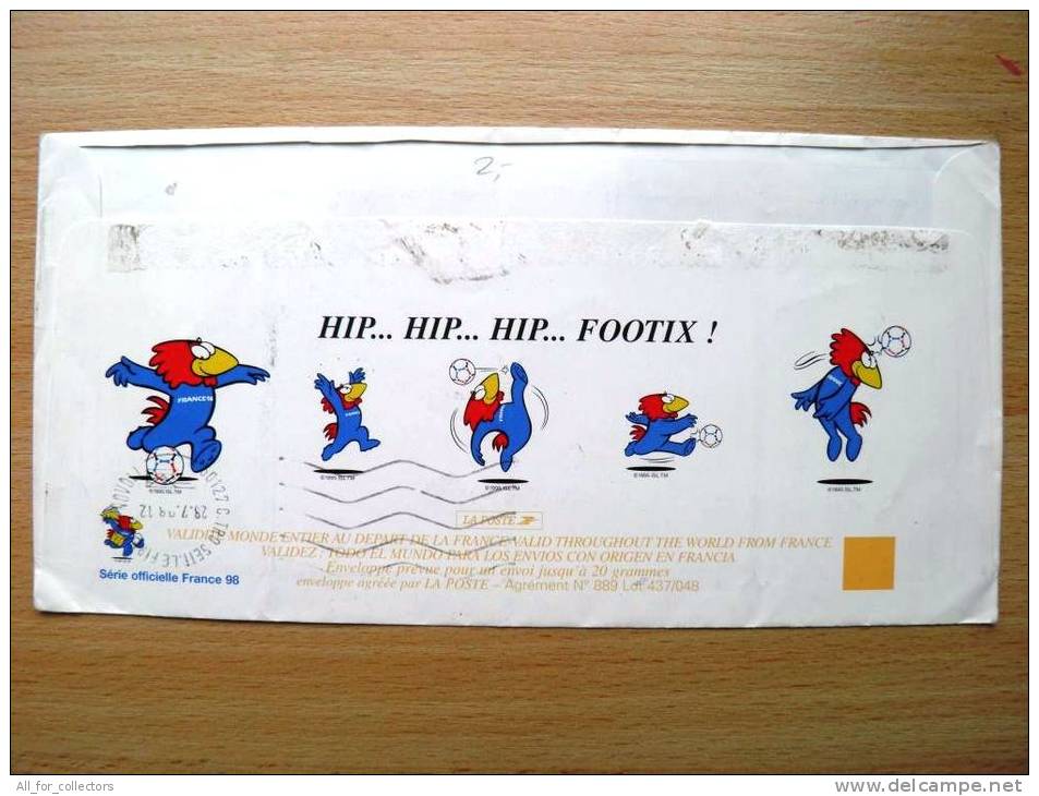 Cover (stationery) Sent From France To Italy, 2 Scans, Football Soccer, France '98, Zola, Saint Denis - Lettres & Documents