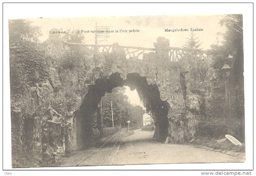 LAEKEN - Le Pont Rustique Dans Le Parc Public (199)hon - Woluwe-St-Pierre - St-Pieters-Woluwe