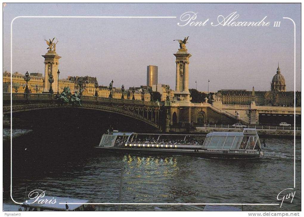 Cp , 75 , PARIS , Le Pont Alexandre III (1900) Sur La Seine Et La Tour Maine-Montparnasse , à Droite; Les Invalides - Ponti