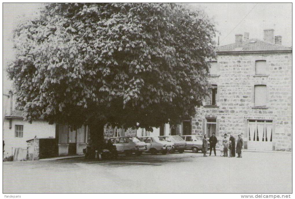 (42)  LOIRE  *** BUSIERES *** PLACE DU PEUPLE ET SON MARRONNIER CENTENAIRE - Altri & Non Classificati