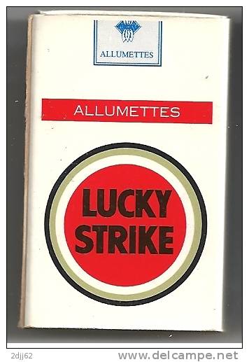 Fumeur, Cigarette, "Lucky Strike", Classe Ouverte - Boite Allumettes, Utilisée Voir Scan, Vide (AL189) - Tabaco