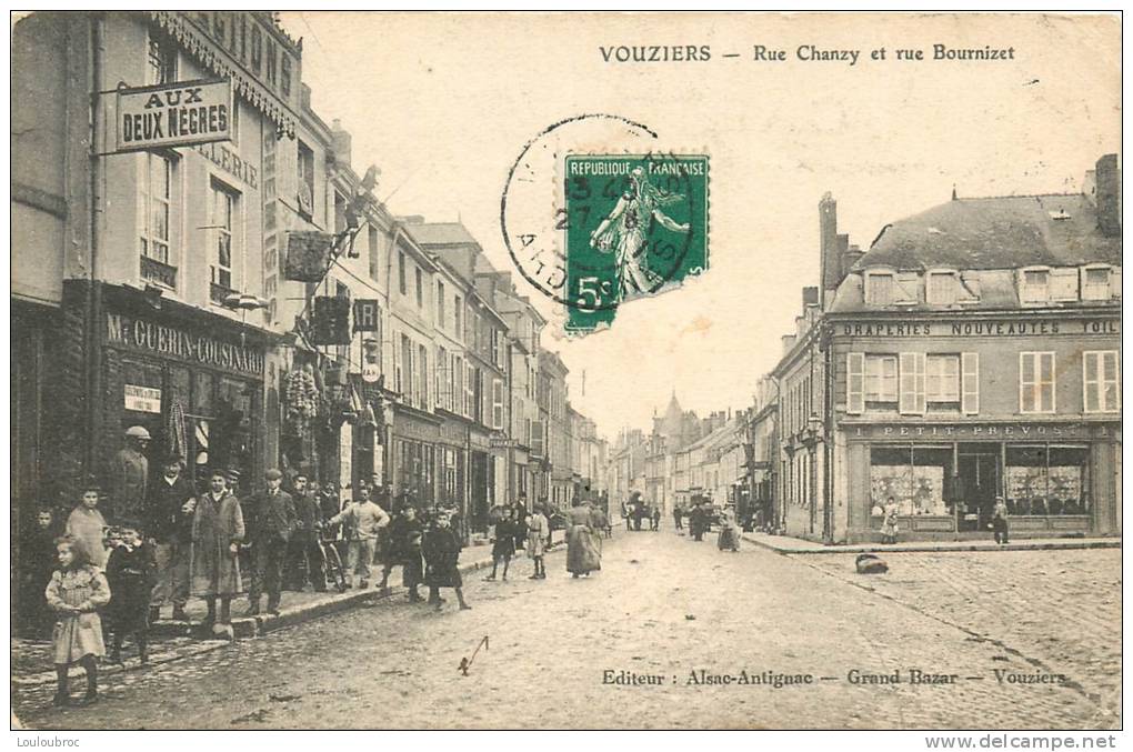 08  VOUZIERS RUE CHANZY ET RUE BOURNIZET COMMERCE AUX DEUX NEGRES - Vouziers