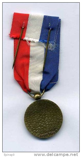 MEDAILLE Du SOUVENIR FRANCAIS - DRAGO PARIS - France