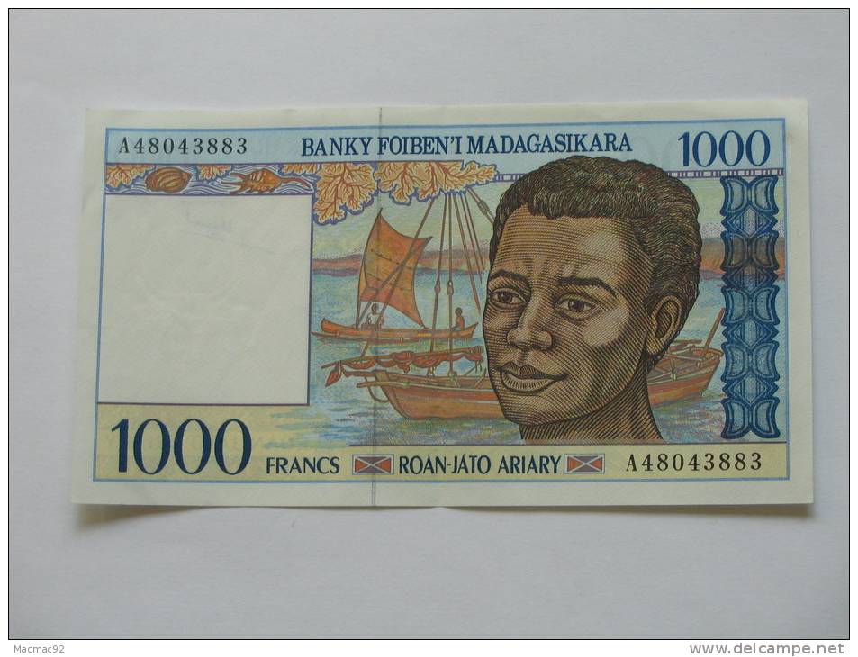 1000 Francs 1994 - Roan-Jato Ariary - MADAGASCAR - Madagaskar