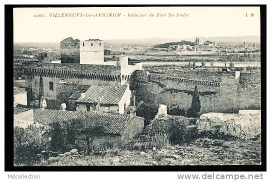 30 VILLENEUVE LES AVIGNON /       Intérieur De Fort Saint-André     / - Villeneuve-lès-Avignon