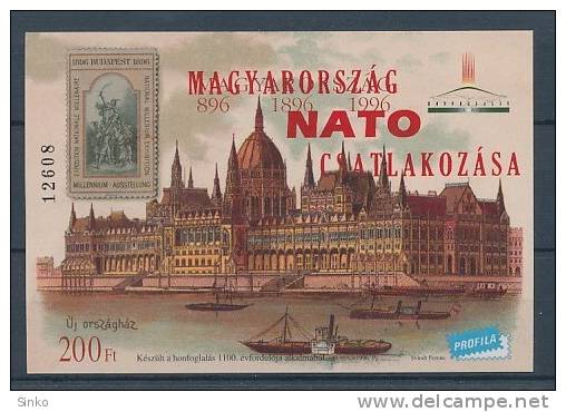 1996. Hungary's NATO Accession - Commerorative Sheet :) - Commemorative Sheets