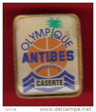 22251-pin's Basketball.Antibes.Juan Les Pins.Caserte.Olympique. - Basketbal