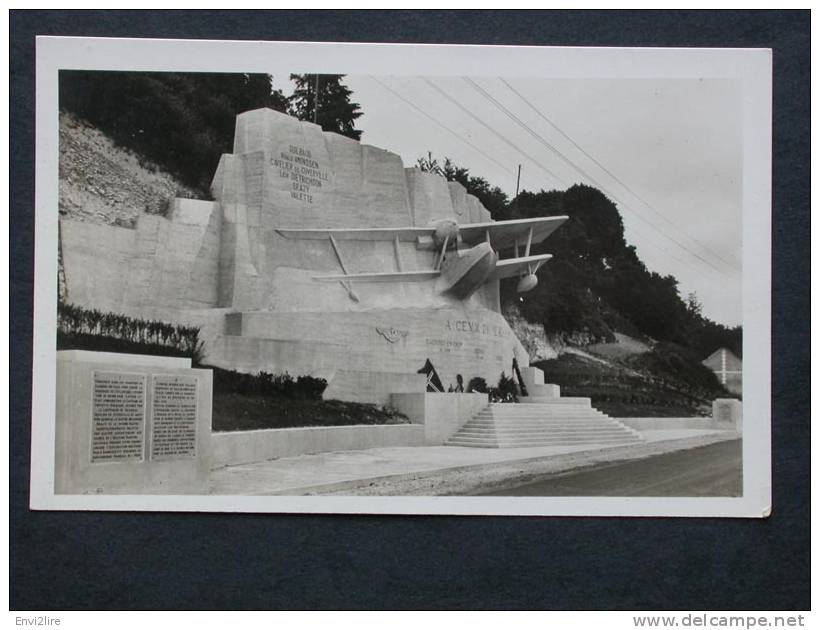 Ref1758 Carte Photo Caudebec En Caux (Seine Maritime) - Monument élevé Aux Héros Du Latham 47 - Ed. D'art Guy. - Ongevalen