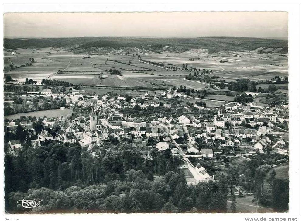 CPSM 52 – CHATEAUVILLAIN - Vue Générale Aérienne - Chateauvillain