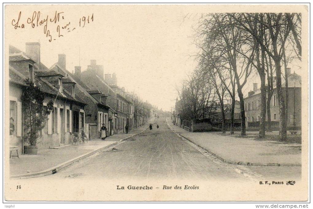 La Guerche - Rue Des écoles - La Guerche Sur L'Aubois