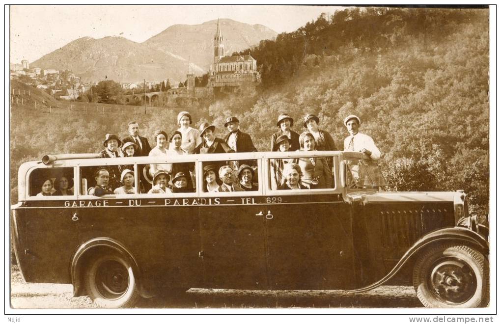 Carte Photo De Bus A Lourde Garage Du Paradis - Bus & Autocars