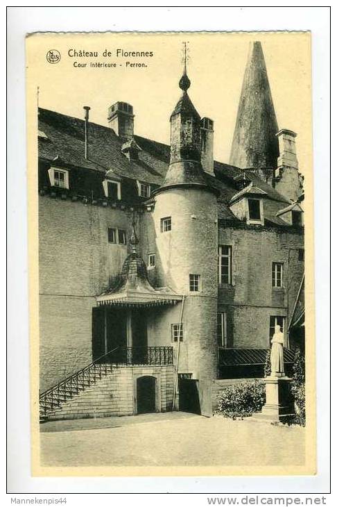 Florennes - Château De Florennes - Cour Intérieure - Perron - Florennes