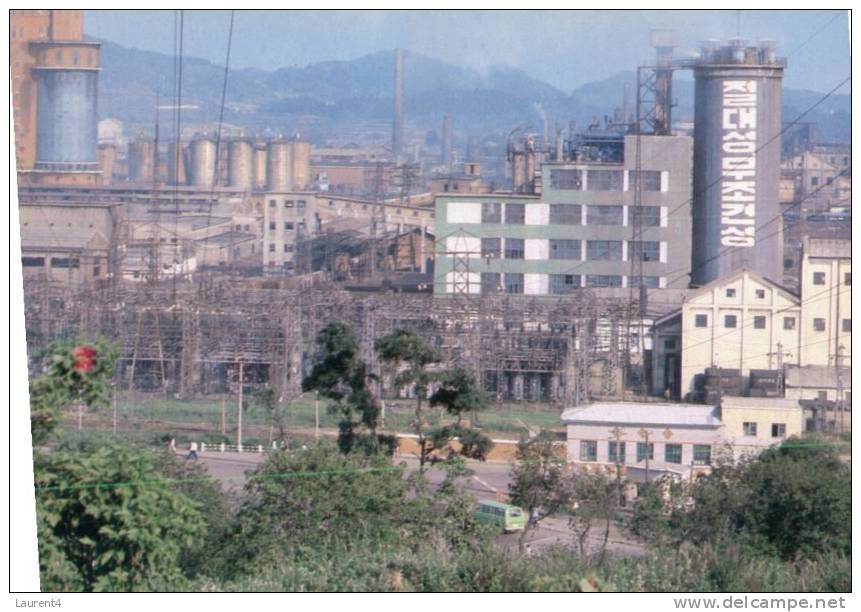 (999) North Korea - Corée Du Nord (look Like Being Edited In Russia ?) - City - Corea Del Norte