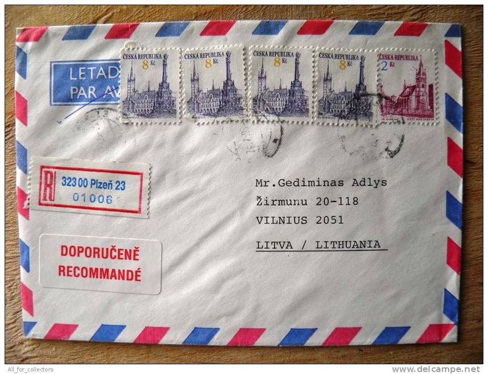 Cover Sent From Czech Rep. To Lithuania, 1995, Registered, Castles  Olomouc Plzen - Covers & Documents