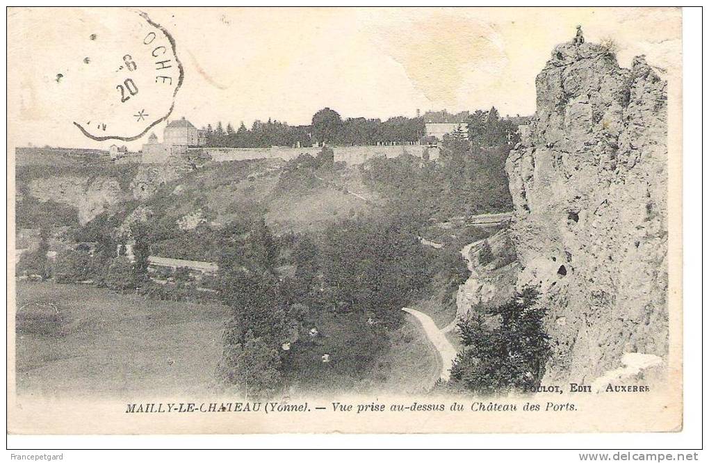 MAILLY LE CHATEAU  Vue Prise Au Dessus Du Château Des Ports  1920 - Autres & Non Classés