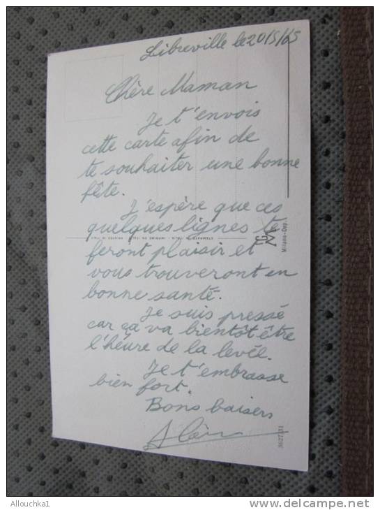 CPA Avec Des Points Brillants En Relief Bonne Fête Des Mères Fête Voeux:un Bouquet De Fleurs De Libreville Le 20/5/1965 - Fête Des Mères