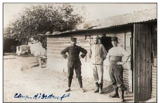 Soldats Français En Allemagne Au  Camp De Prisonniers D´ Ohrdruf  En 1914.1918: (gros Plan) - Guerre 1914-18