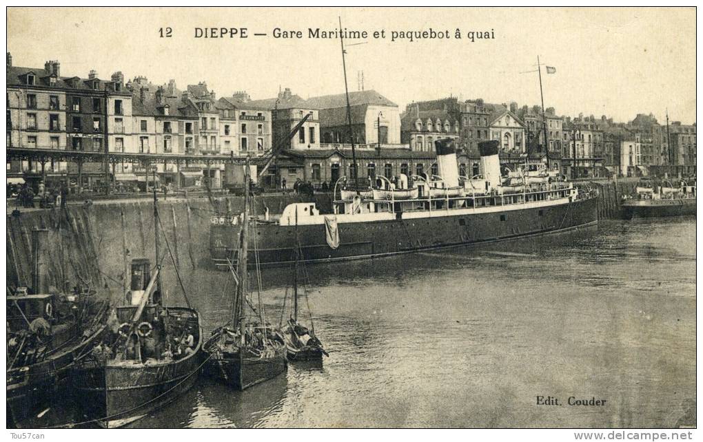 DIEPPE - SEINE-MARITIME  -  PEU COURANTE CPA ANIMEE. - Dieppe