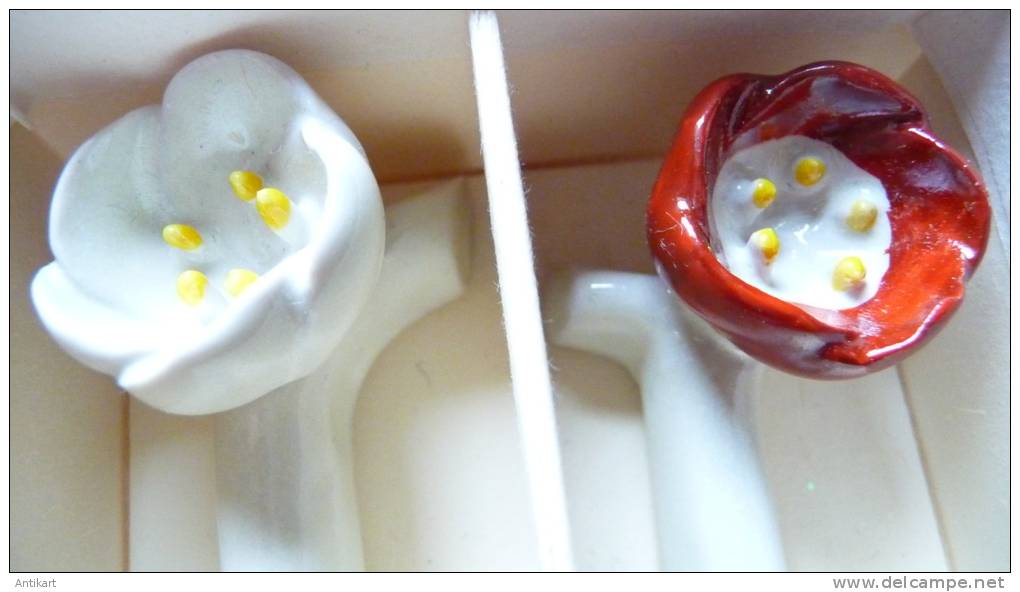 HEIANDO YAMADA - ANEMONES - Porte-baguettes Porcelaine Signées / Porcelain Chopstick Rests Signed - Arte Asiatica