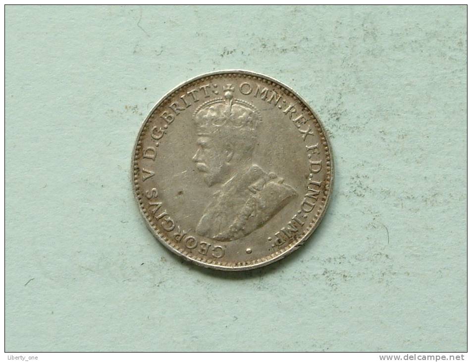 1928 - THREE PENCE / KM 24 ( Uncleaned / For Grade , Please See Photo ) ! - Sonstige & Ohne Zuordnung