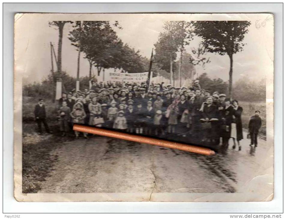 444b)- D 51 - JONCHERY SUR VESLE ( 1e Féte Du Travail - 1er Mai 1936)photo 18x13 Déchirure 4cm - Jonchery-sur-Vesle