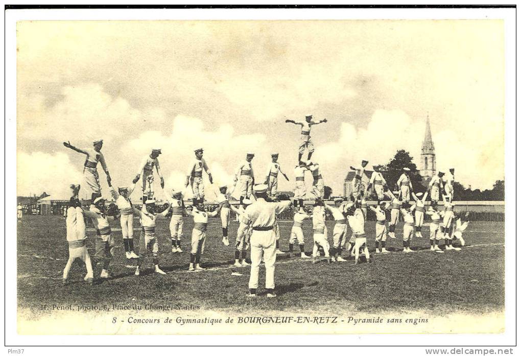 BOURGNEUF EN RETZ - Concours De Gymnastique - Pyramide - Bourgneuf-en-Retz