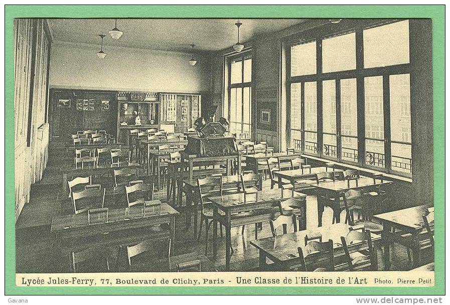 75 PARIS - Lycée Jules-Ferry - Une Classe De L'histoire De L'Art - Onderwijs, Scholen En Universiteiten