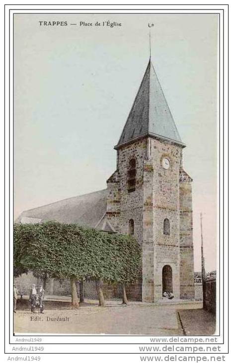 TRAPPES - Place De L'Eglise - Trappes