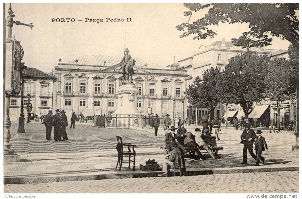 Cp , Portugal , PORTO , Praça PEDRO II , Dos Simple , Ed : Messageries Maritimes , Blason , Vierge - Porto