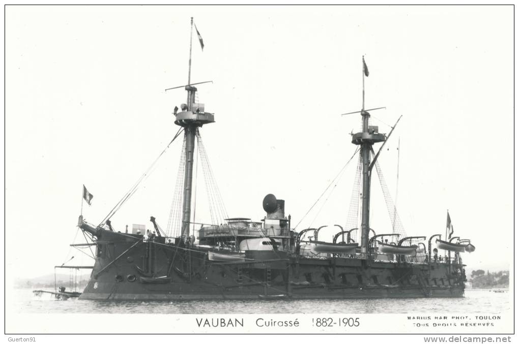 ( CPA BATEAUX DE GUERRE )  VAUBAN  /  Cuirassé  1882-1905  - - Guerra