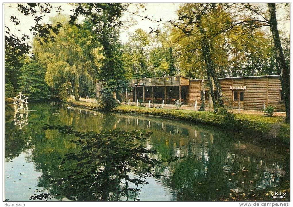 Bierbeek Berkenhof Met Kunstuurwerk - Bierbeek