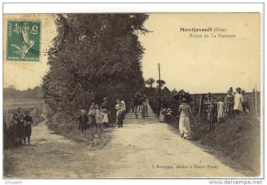 Carte Postale Ancienne Montjavoult - Route De La Garenne - Montjavoult