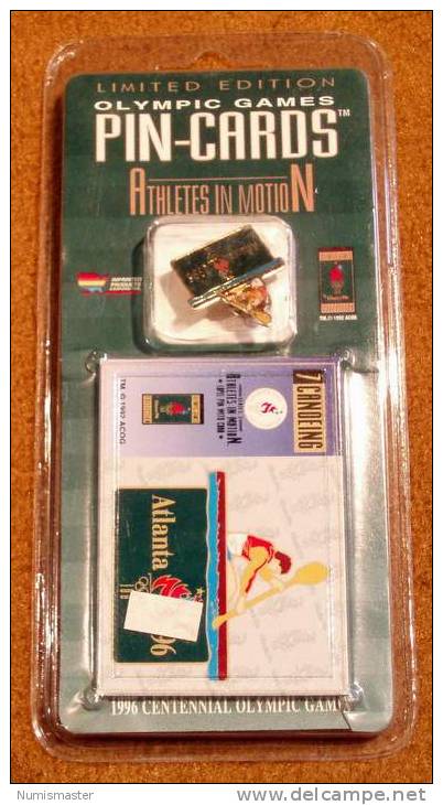 XXVI OLYMPIADE ATLANTA 1996 , CANOEING, PIN + TRADING CARD IN THE ORIGINAL PACKAGING - Habillement, Souvenirs & Autres