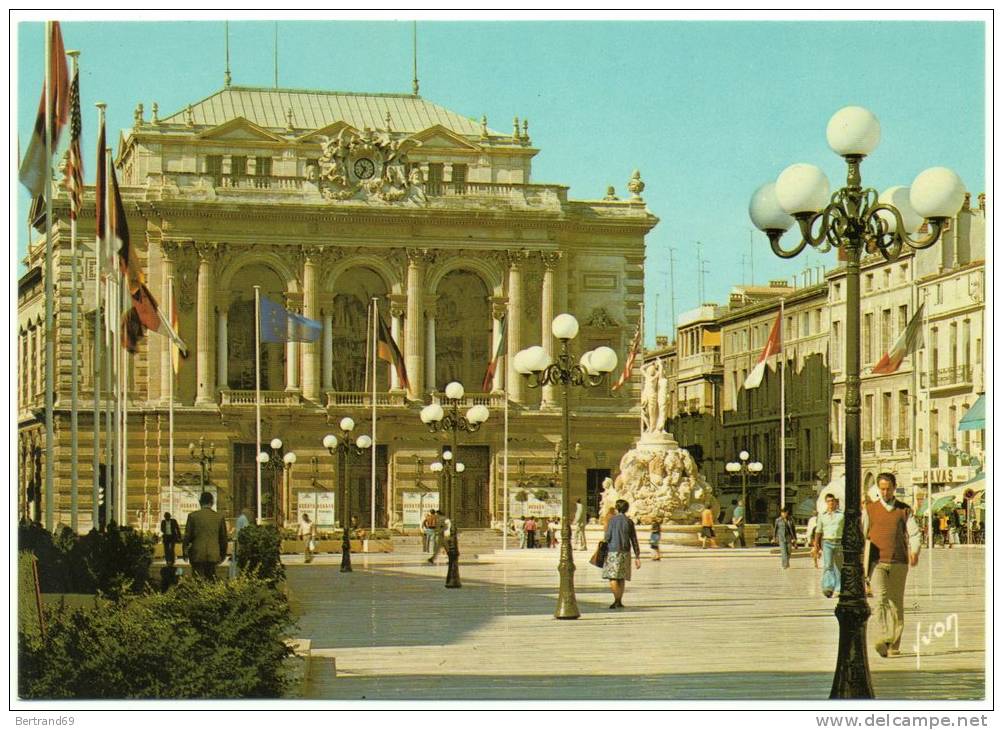 MONTPELLIER - Yvon - 10340011 - La Place De La Comédie - Montpellier