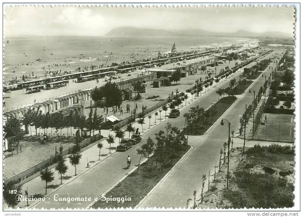 Italy, Riccione, Lungomare E Spiaggia, Used Real Photo Postcard [P9554] - Rimini