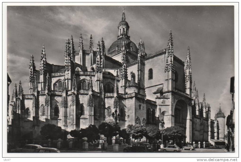 - SEGOVIA. - Vista General De La Catedral. - - Segovia