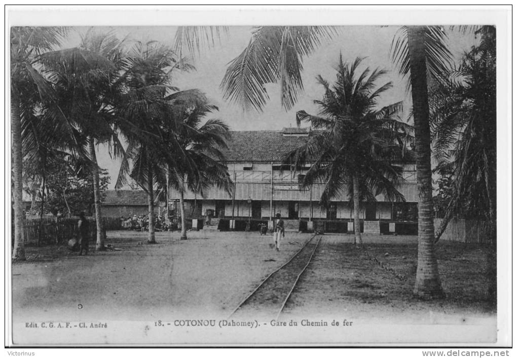 COTONOU,( Dahomey) GARE DU CHEMIN DE FER - Dahomey