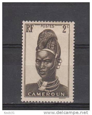 Cameroun  YT 162 * : Coiffure Et Femme De Lamido - Unused Stamps