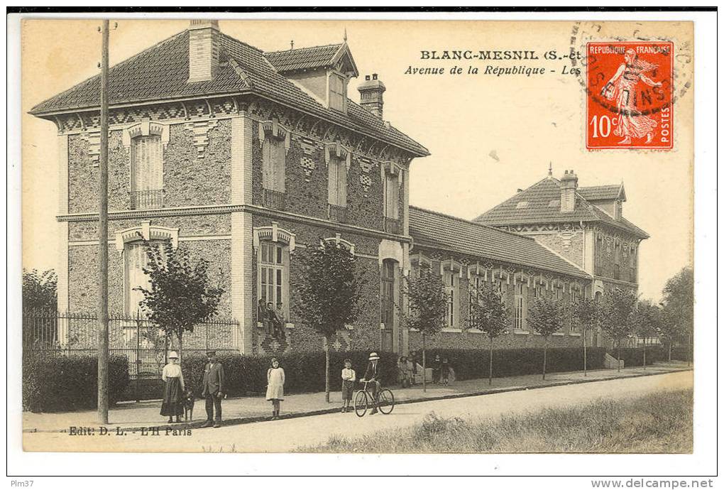 LE BLANC MESNIL - Les Ecoles - Le Blanc-Mesnil