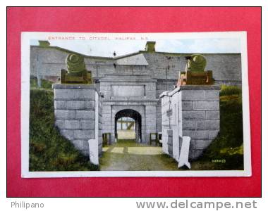 Entrance To  Citadel Halifax NS  1927 Cancel Stamp Off - ---  Ref  537 - Halifax