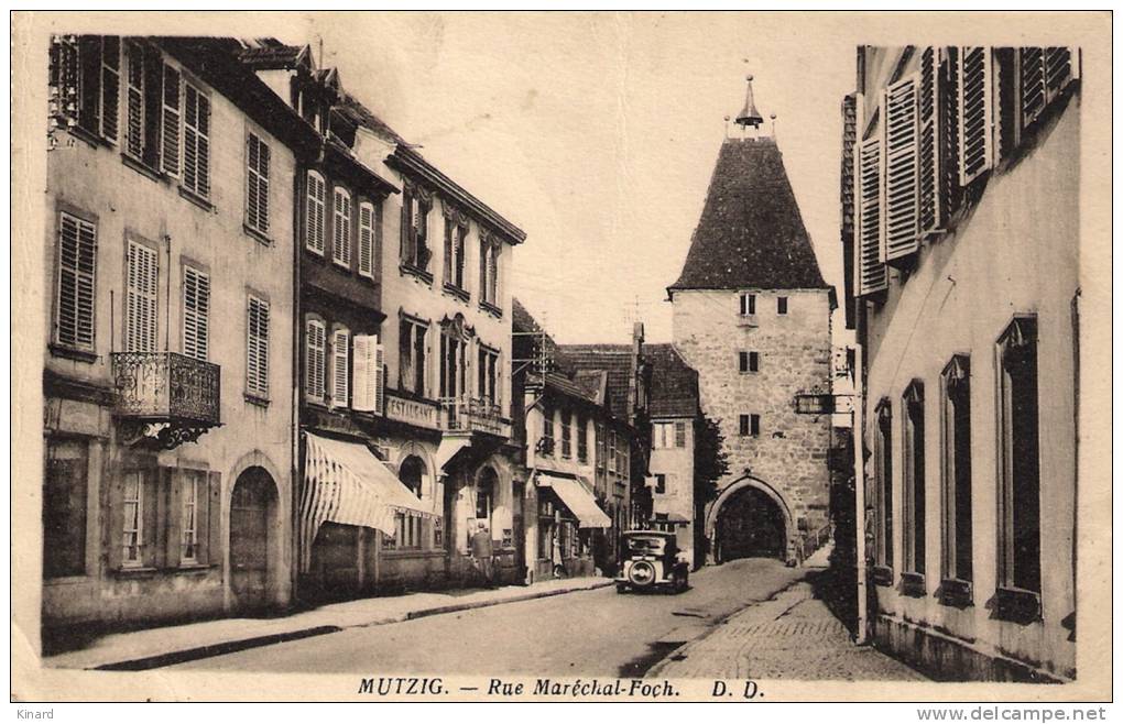 CPA..      MUTZIG..... RUE DU MARECHAL  FOCH...CIRCULE 1935..VOIR SCAN.. - Mutzig