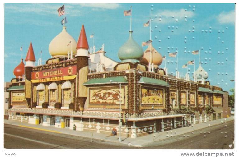 Braille Message Blind Language Writing Pressed Into Postcard, Mitchell SD Corn Palace View, C1960s/70s Vintage Postcard - Autres & Non Classés