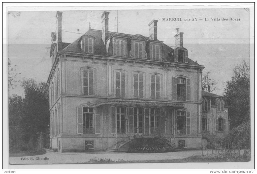 51 // MAREUIL SUR AY   La Villa Des Roses   Edit M Girardin - Mareuil-sur-Ay