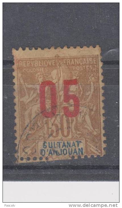 Yvert 25A Oblitéré Chiffres Espacés Petite Déchirure En Haut Au Milieu - Used Stamps