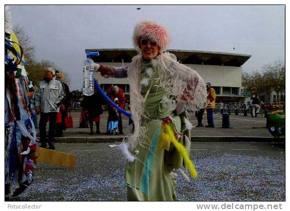 Lorient Carnaval N°9 Par Yvon Kervinio (56) - Carnival