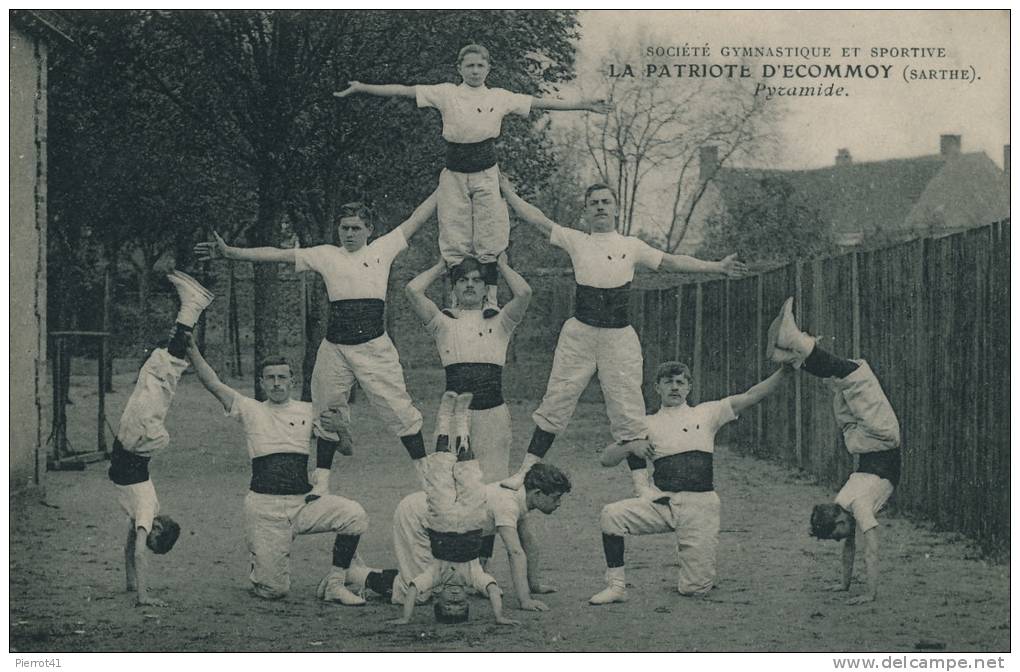 ECOMMOY - Société Gymnastique Et Sportive LA PATRIOTE D'ECOMMOY - Pyramide - Ecommoy